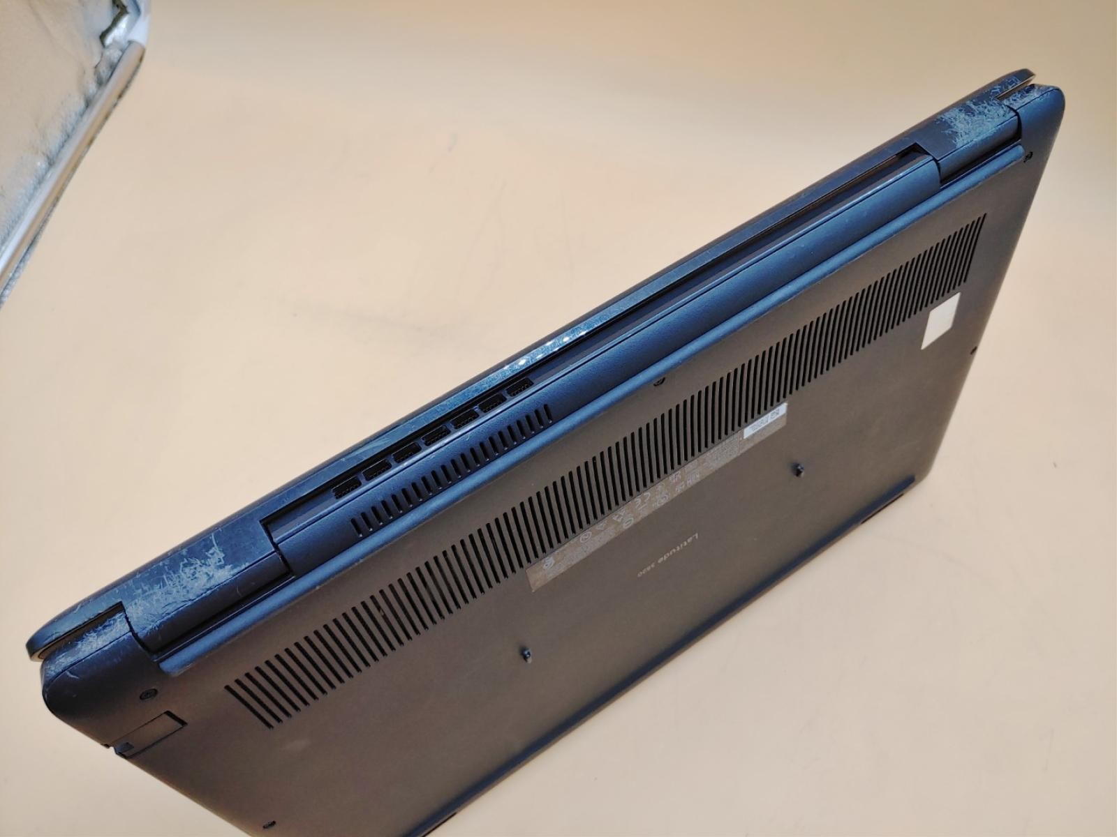 Dell Latitude 3520 15.6″ Intel i5-1135G7 8GB 256GB SSD Win11Pro *NO A/C* *READ**
