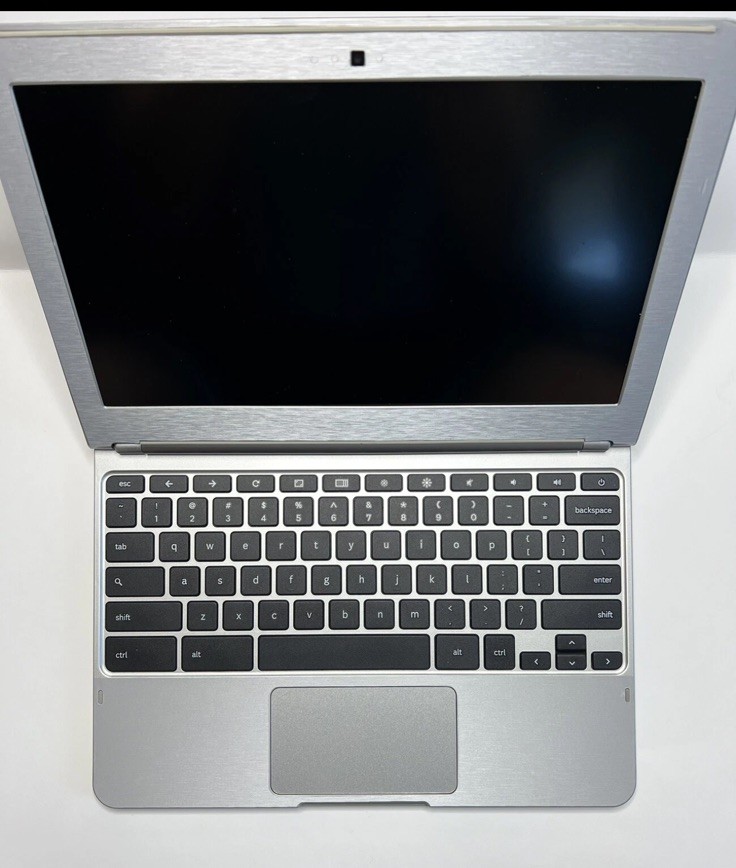 Samsung Laptop Chromebook XE303C12-A01US, Dual-Core 1.7GHz 2GB 16GB
