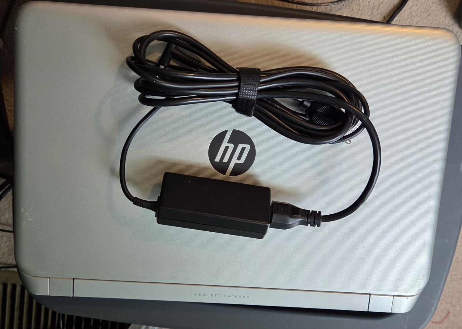 HP Pavilion 15 Notebook PC 15 i7 – 5500U 2.40ghz 6GB