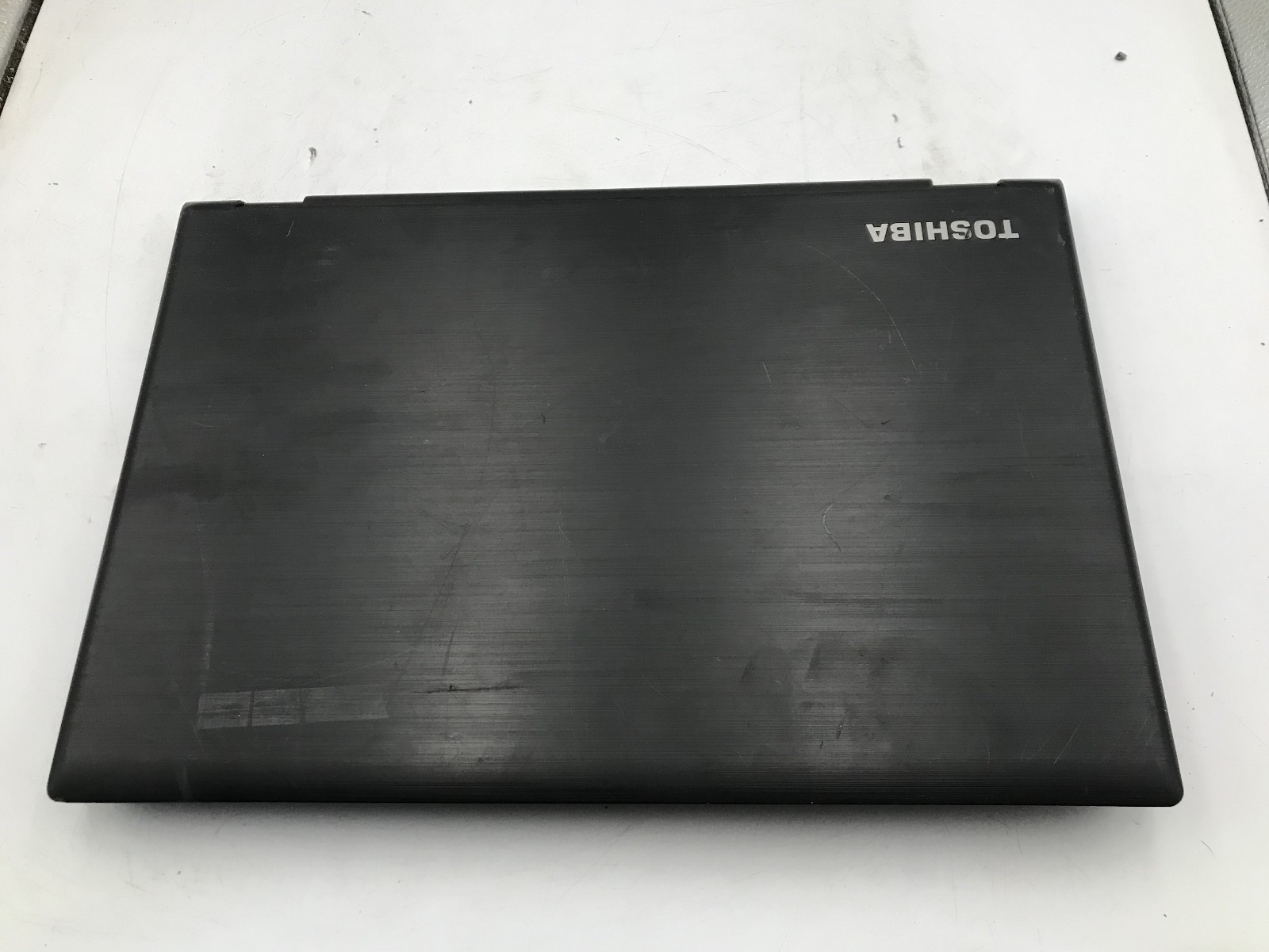 TOSHIBA TECRA C50 D1512 – FOR PARTS/REPAIR – INTEL I5 8TH GEN – NO RAM – READ-BB