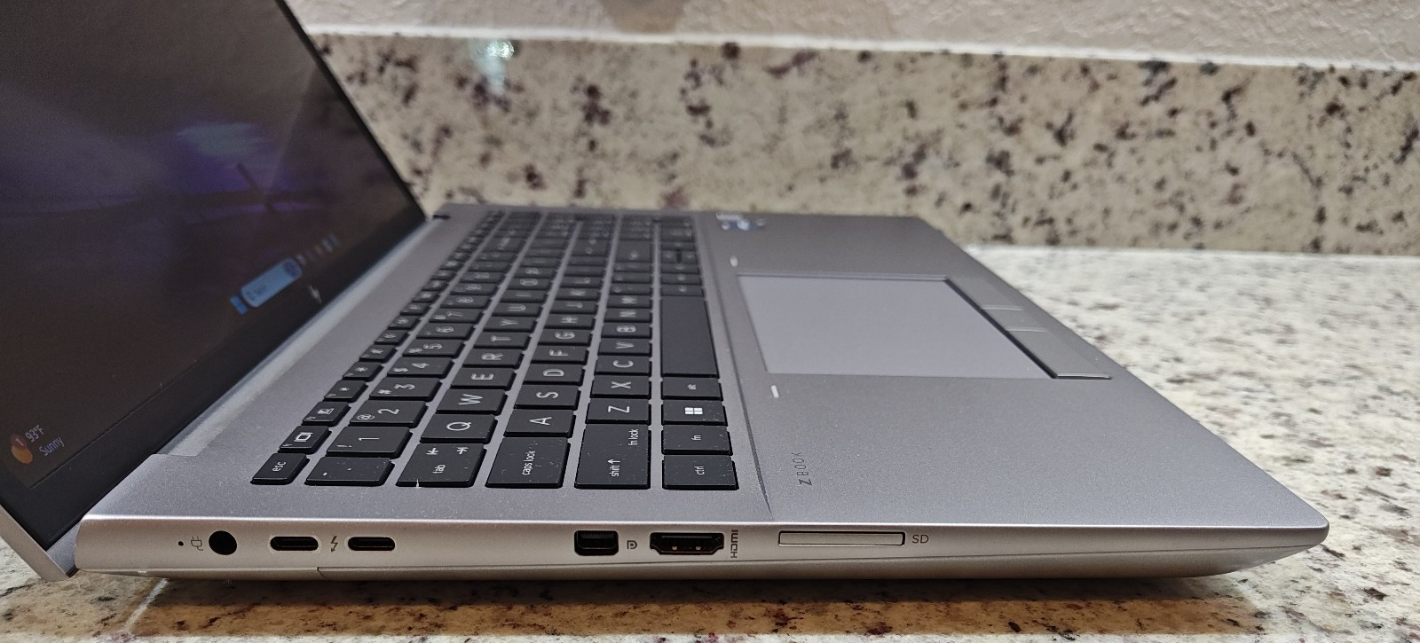 HP Zbook Fury 16 G10 — i9-13950HX / 64GB Ram / 1TB SSD / RTX 2000 Ada