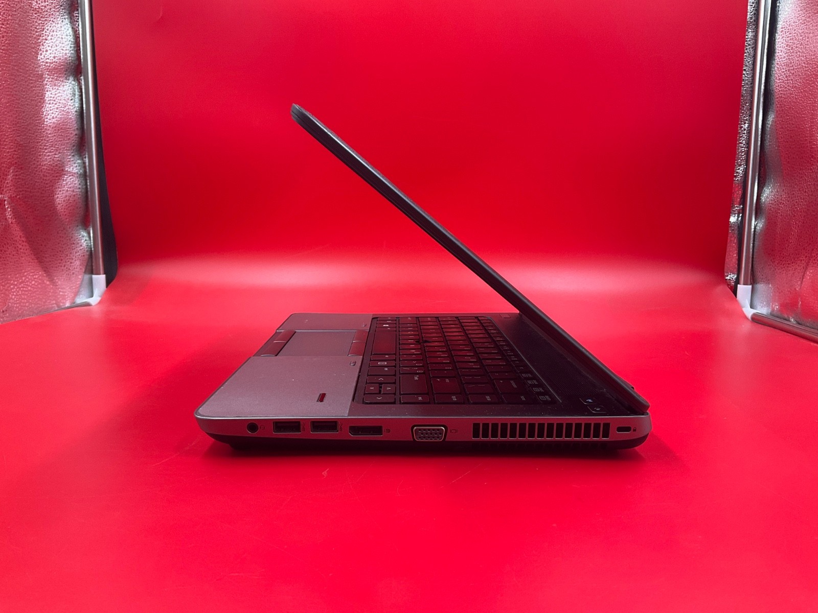 HP ProBook 640 G1 i5-4200M 8GB 256GB DVDRW GbE 802.11ac ••no Windows
