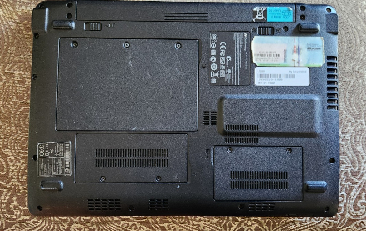 Gateway Notebook, 11.5″, LT3111h, Athlon 64 L110 1200MHz, 1GB RAM, 160GB, NO OS