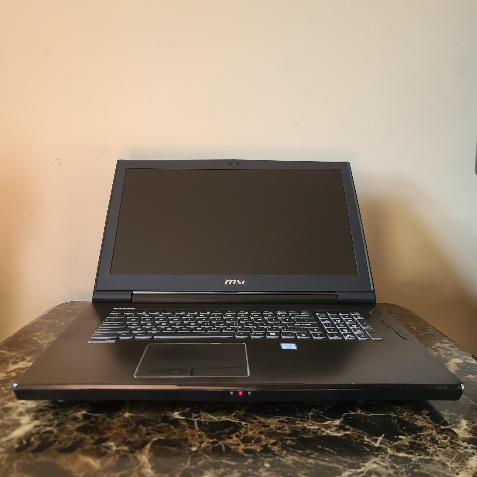 MSI GT73VR 7RE TITAN GAMING LAPTOP CORE i7-7820HK 32GB RAM GTX 1070 256-1TB