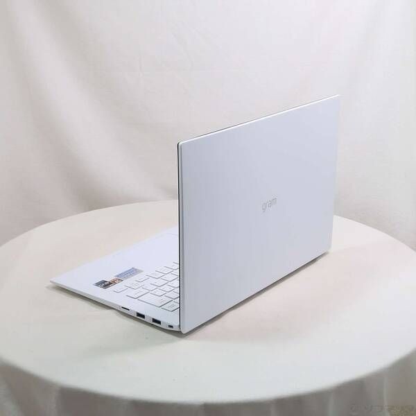 LG gram Style 14ZB90R-MR54J1 Aurora White Core i5 8GB 512GB SSD Windows 11 Home