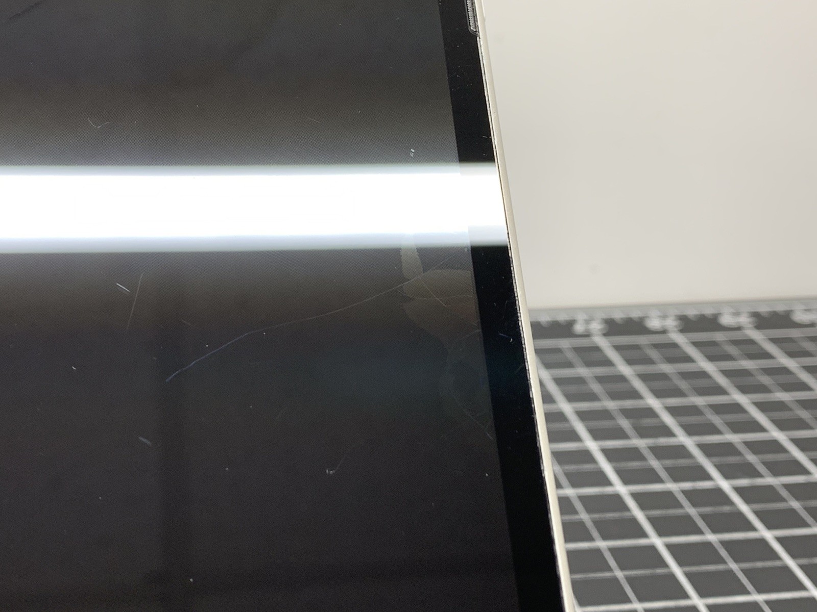 Microsoft SURFACE PRO 8 1983 | 8GB RAM, 128GB SSD | Unknown Specs | #P151