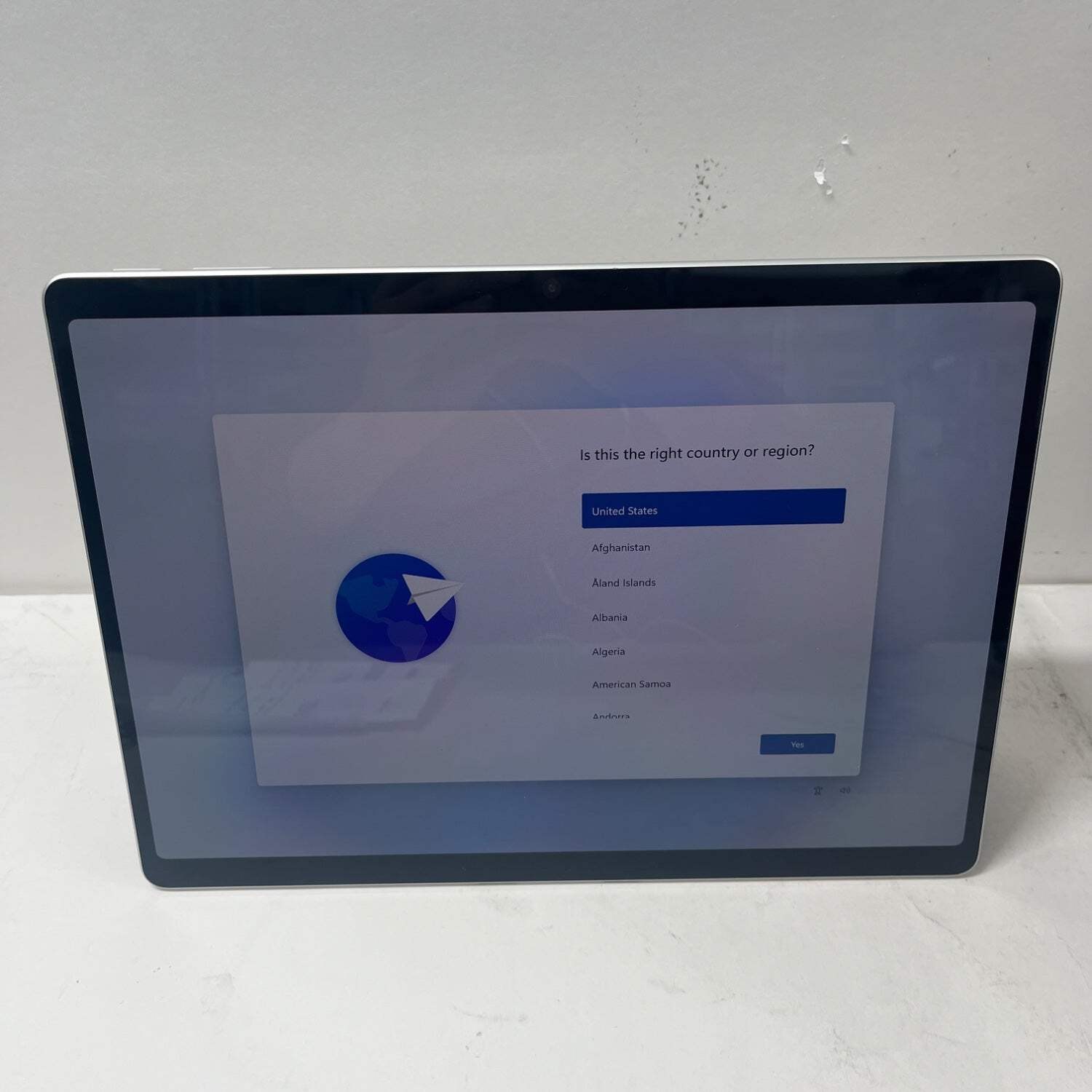Microsoft Surface Pro 11 2076 13″ Snapdragon X 4.0GHz 32GB RAM 1TB SSD