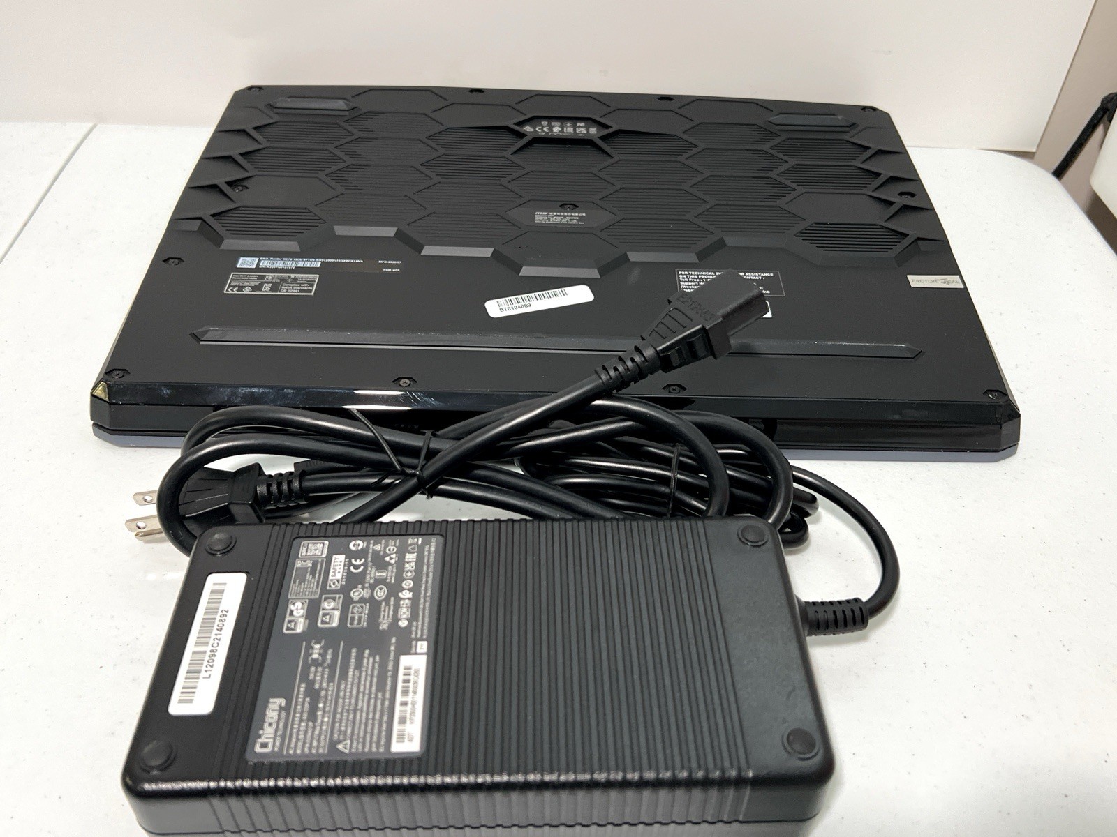 MSI GE76 Raider 17.3″ Gaming Laptop – i7-12700H, 16GB DDR5, RTX 3060, 1TB SSD