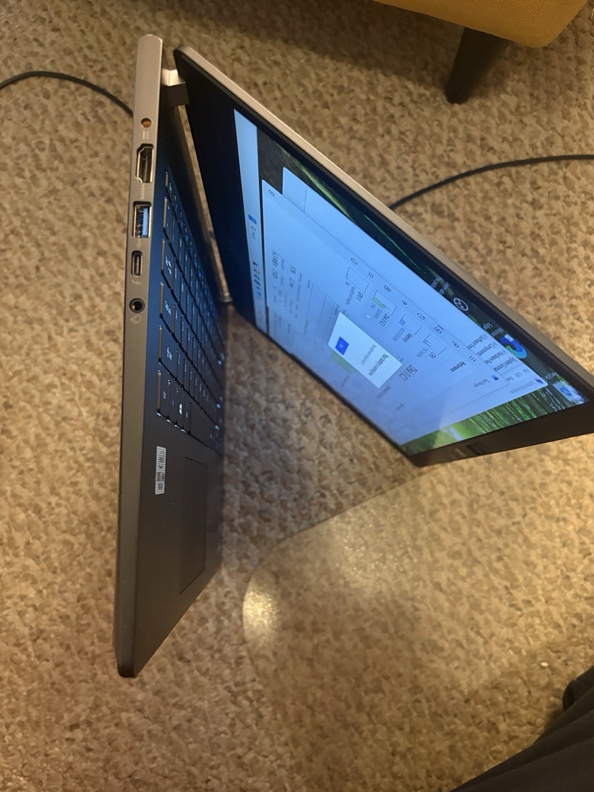 Acer TravelMate P6 TMP614 14″ (512GB SSD, Intel Core i7 10th Gen., 4.90 GHz,…