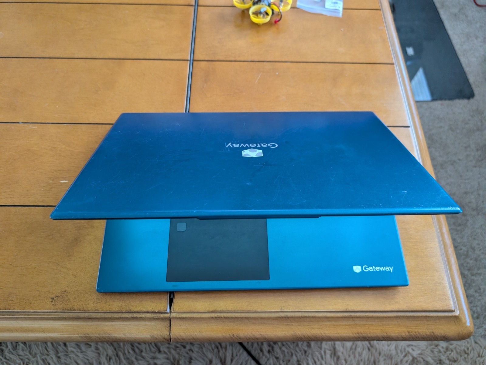 Blue Gateway 15.6″ FHD Laptop AMD Ryzen 7 Radeon RX Vega 10 8GB AS-IS 512gb HD