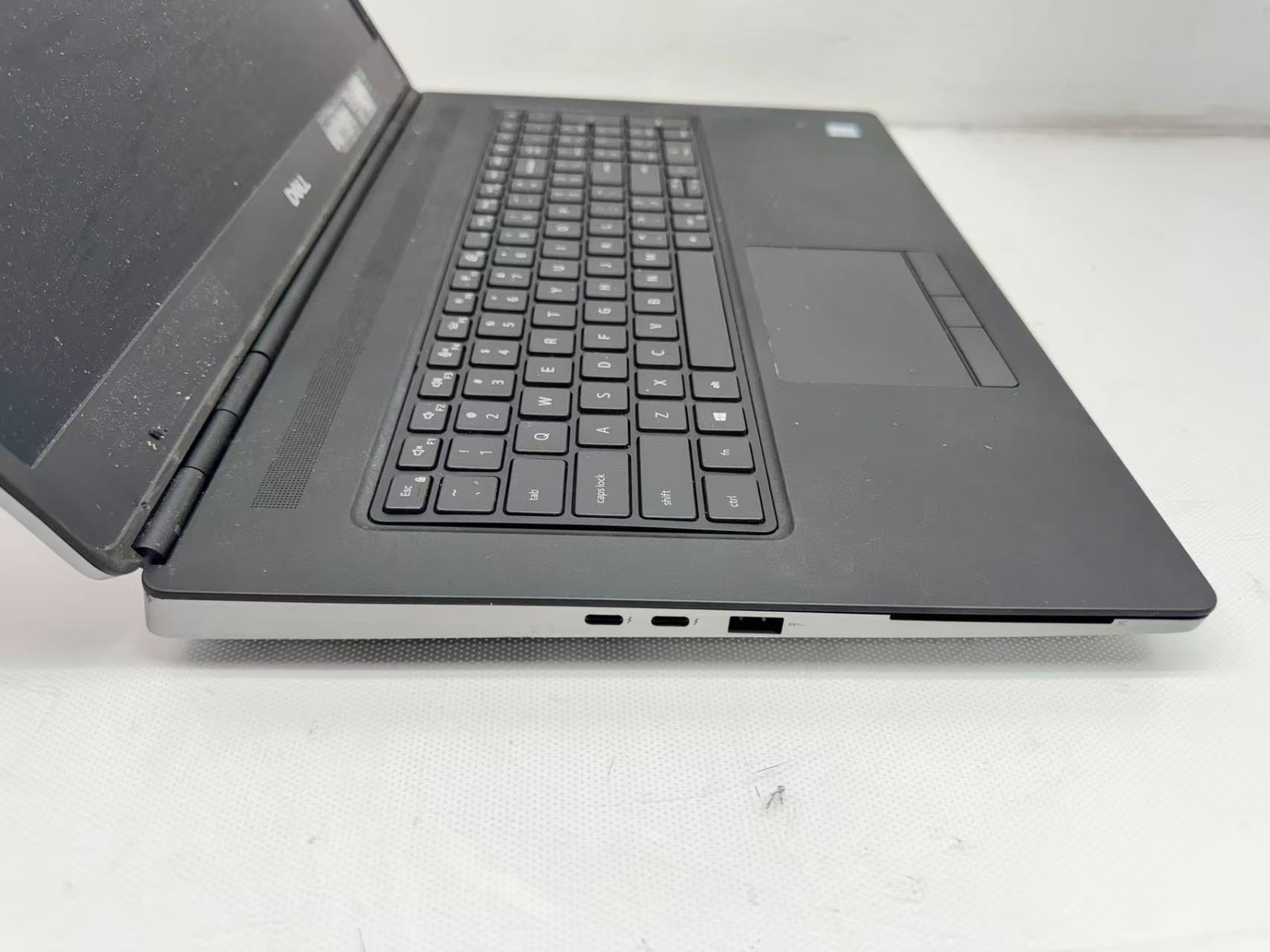 Dell Precision 7750 Xeon W-10855M@2.8GHz 16GB NO SSD RTX 3000 W/AC *READ*