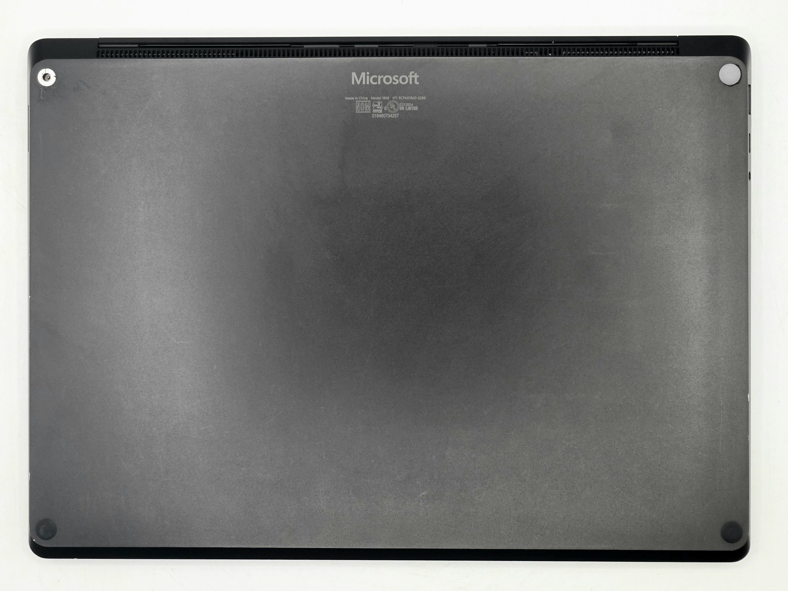 Microsoft Surface Laptop 3 13″ 2256 x 1504 Touch I7-1065G7 256GB SSD 16GB W11