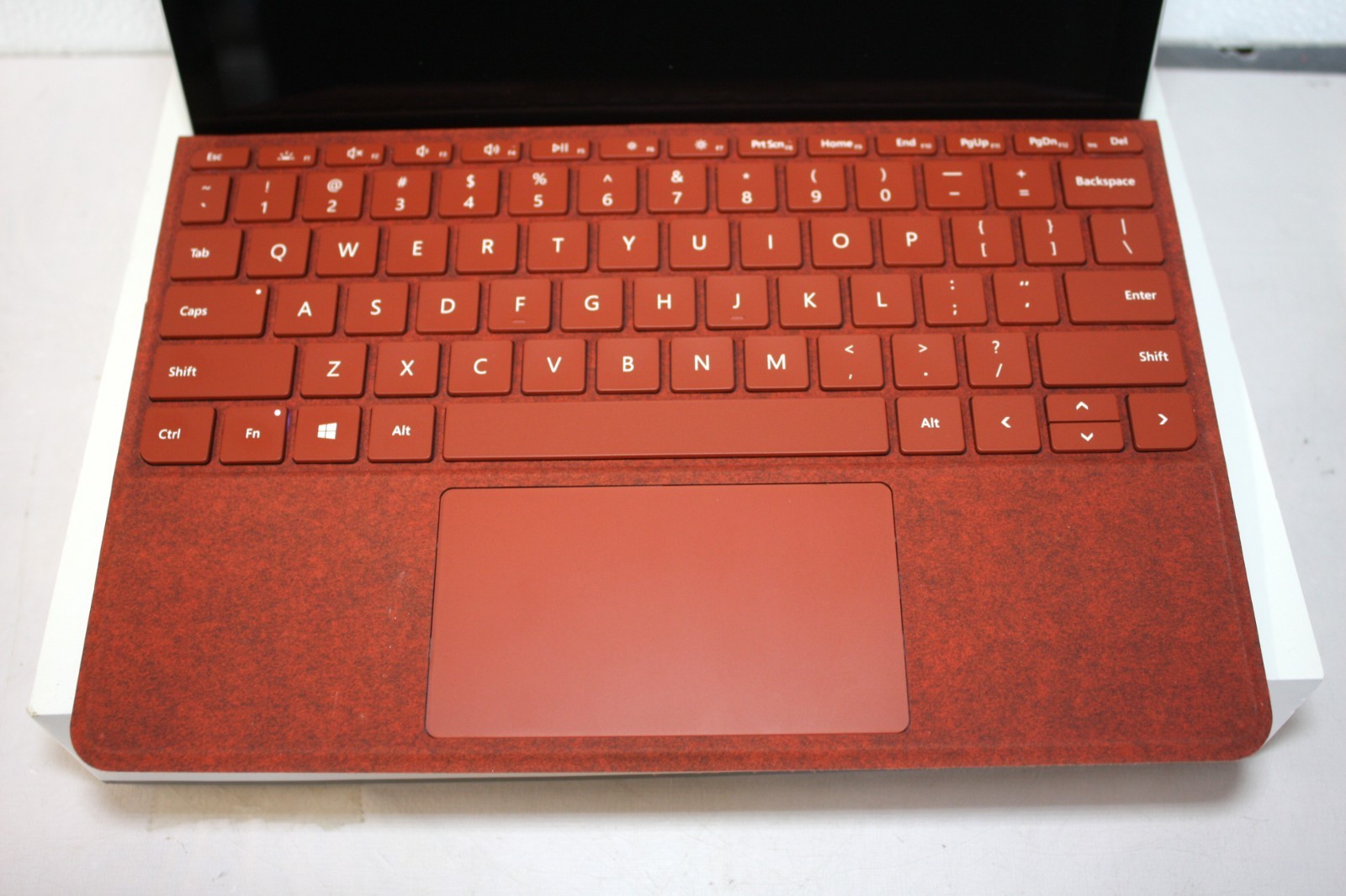 Microsoft Surface Go 2 64GB 4GB Ram Intel Gold Processor With Keyboard