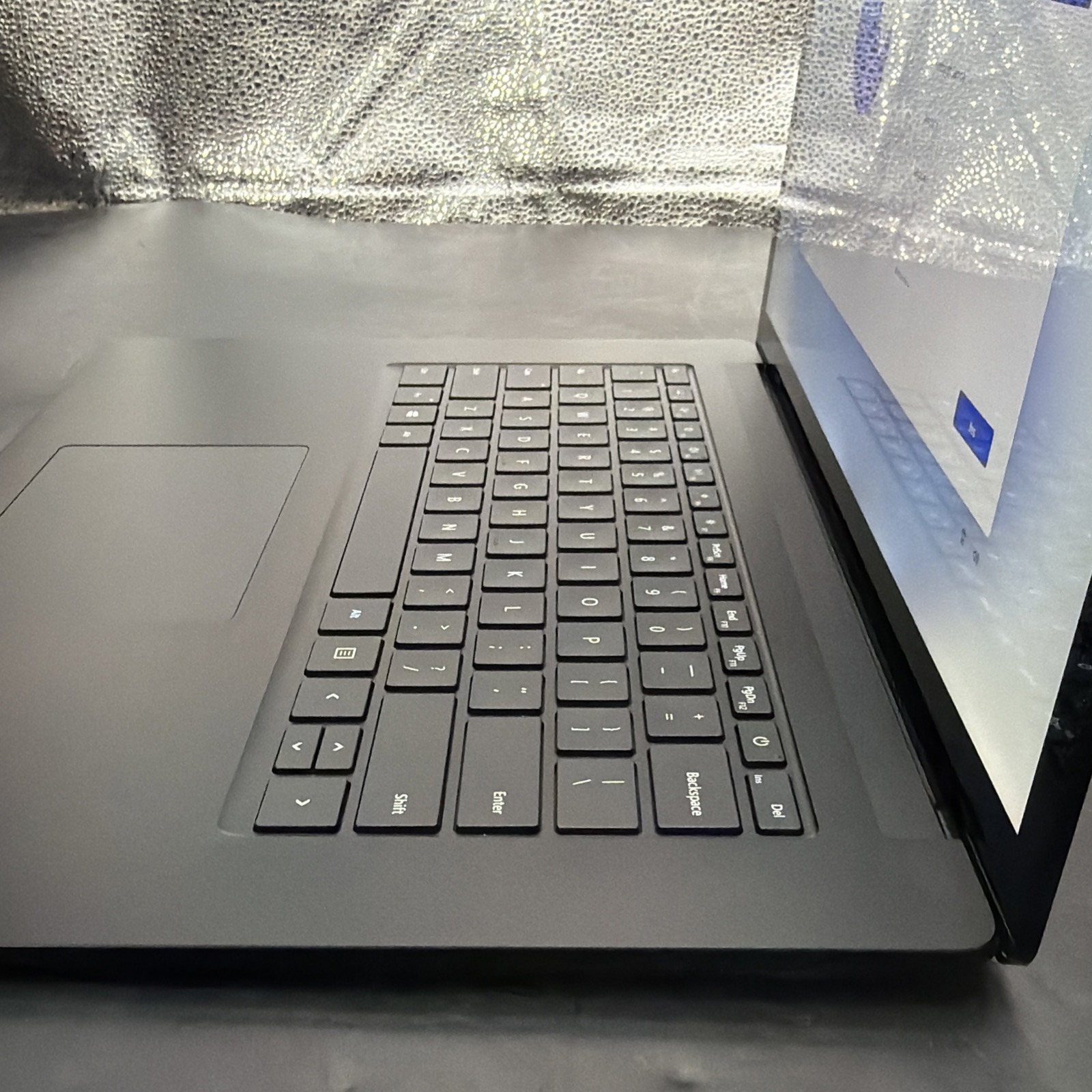 Microsoft Surface Laptop 3 1873 15″ Ryzen 5 Surface Edition 2.1GHz 8GB RAM 256 S