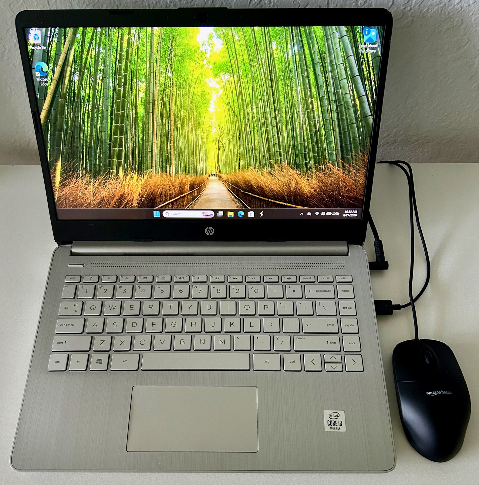 HP 14 inch LAPTOP / model: 14-dq1043cl, Intel i3 1.20, 8 GB, 256 GB SSD / NICE