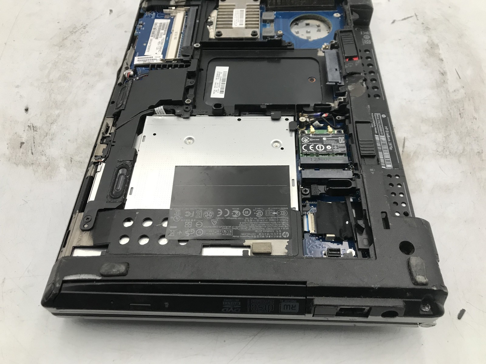 HP ELITEBOOK 2570P – FOR PARTS/DAMAGED – INTEL I5 3RD GEN – NO RAM -READ DESC-BB