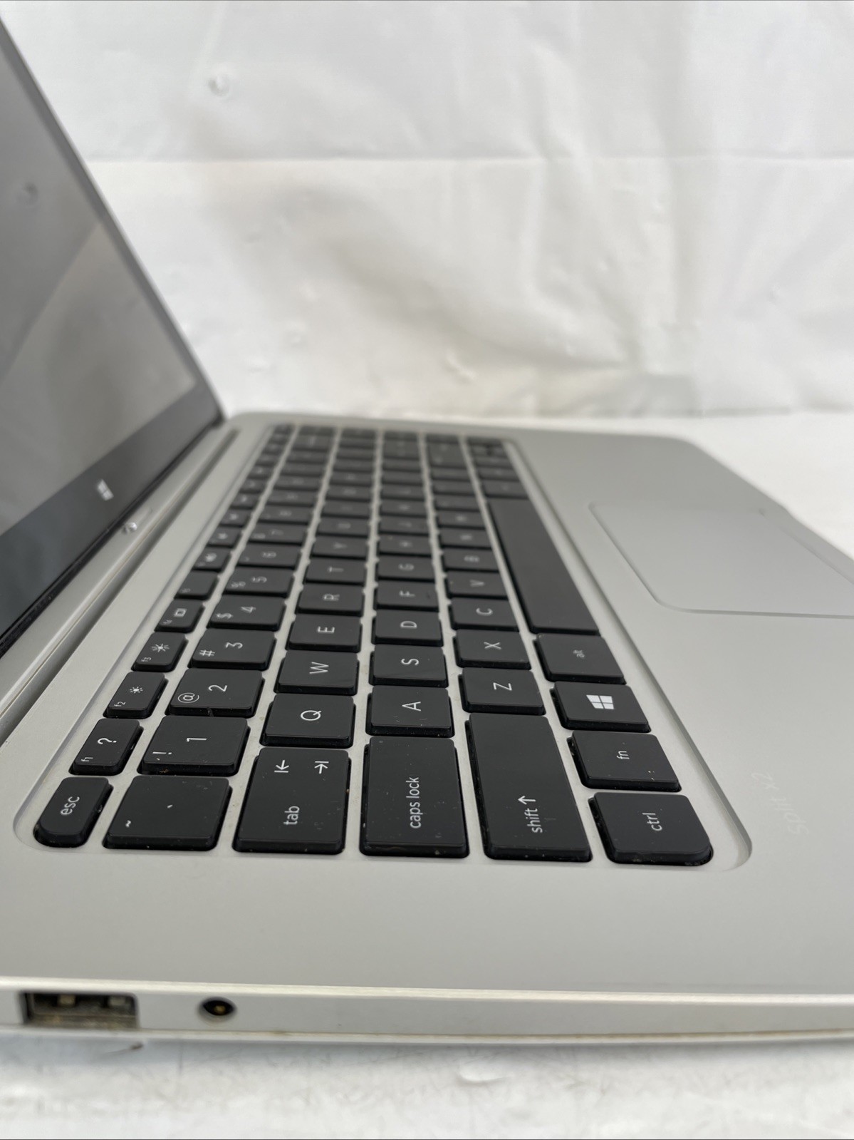 HP Split x2 13.3″ Detachable Laptop Tablet Core i5 2GHz 4GB RAM 128GB SSD Win10