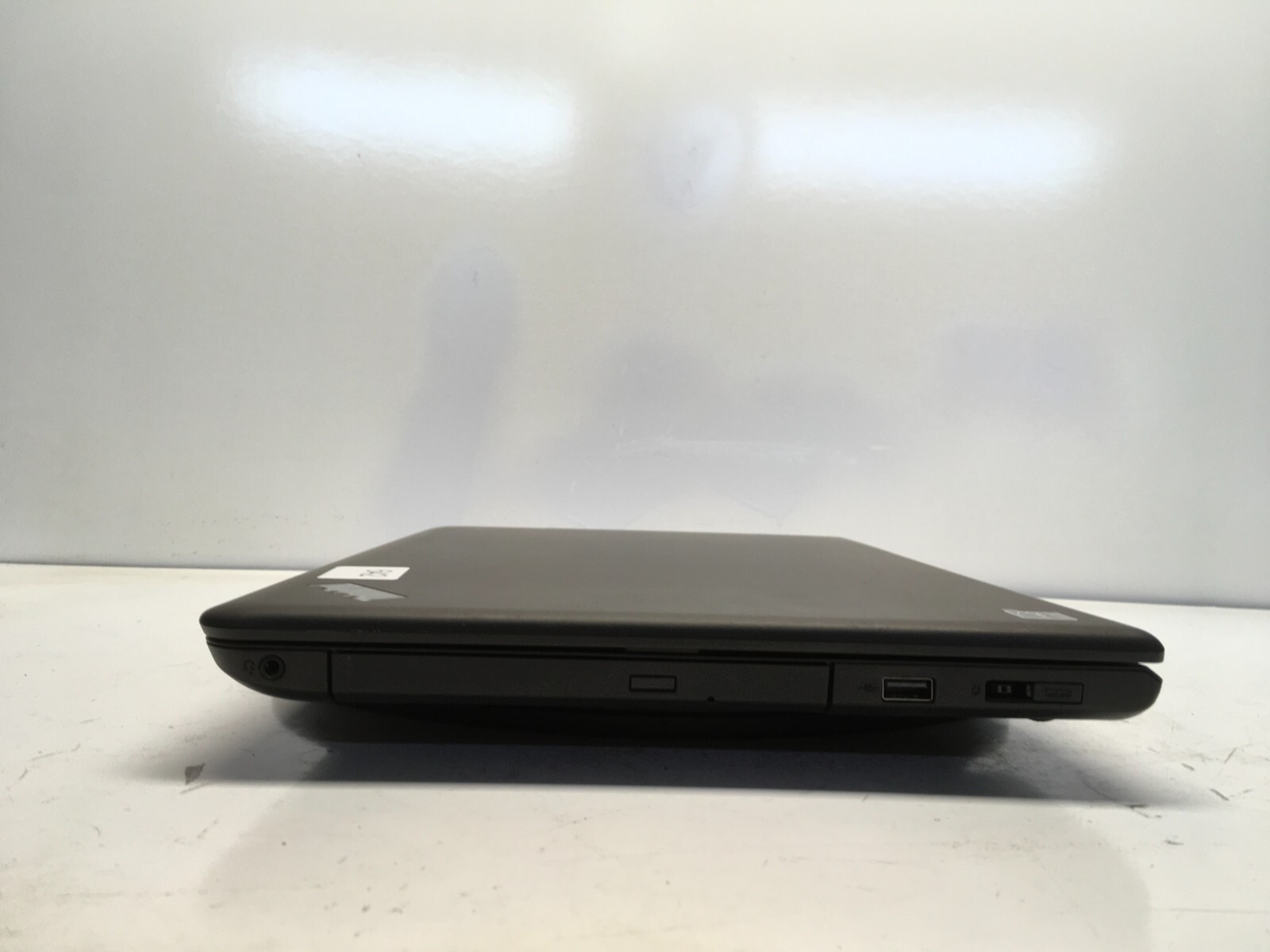 Lenovo ThinkPad E550 Intel i3-4005U 1.7GHz 4 GB NO HDD