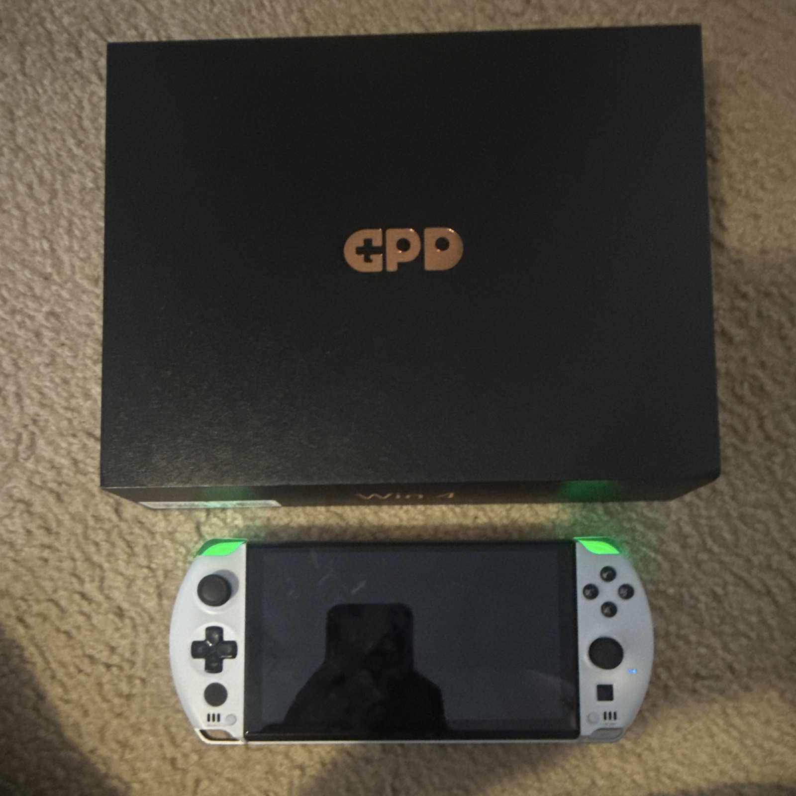 GPD Win 4 Ryzen 6800U Windows White w/ Box