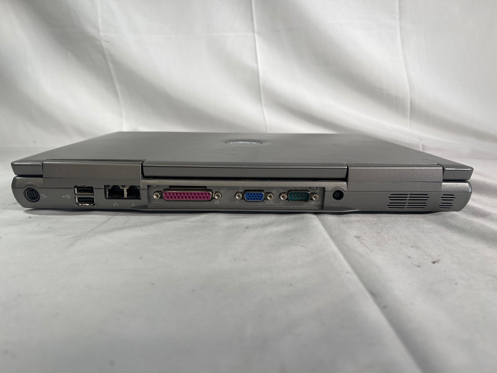 Dell Latitude D800 WinXP Pentium M 1.70GHz 2 GB 40GB 15.4″ 1920×1200