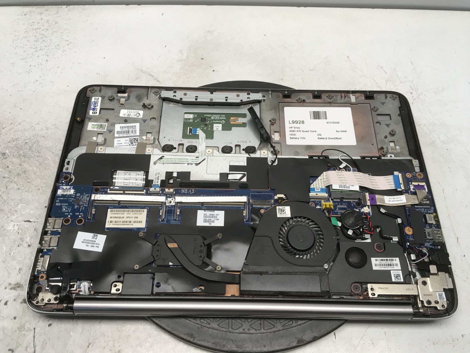 HP Envy AMD A10 Quad-Core No RAM NO HDD No Batt