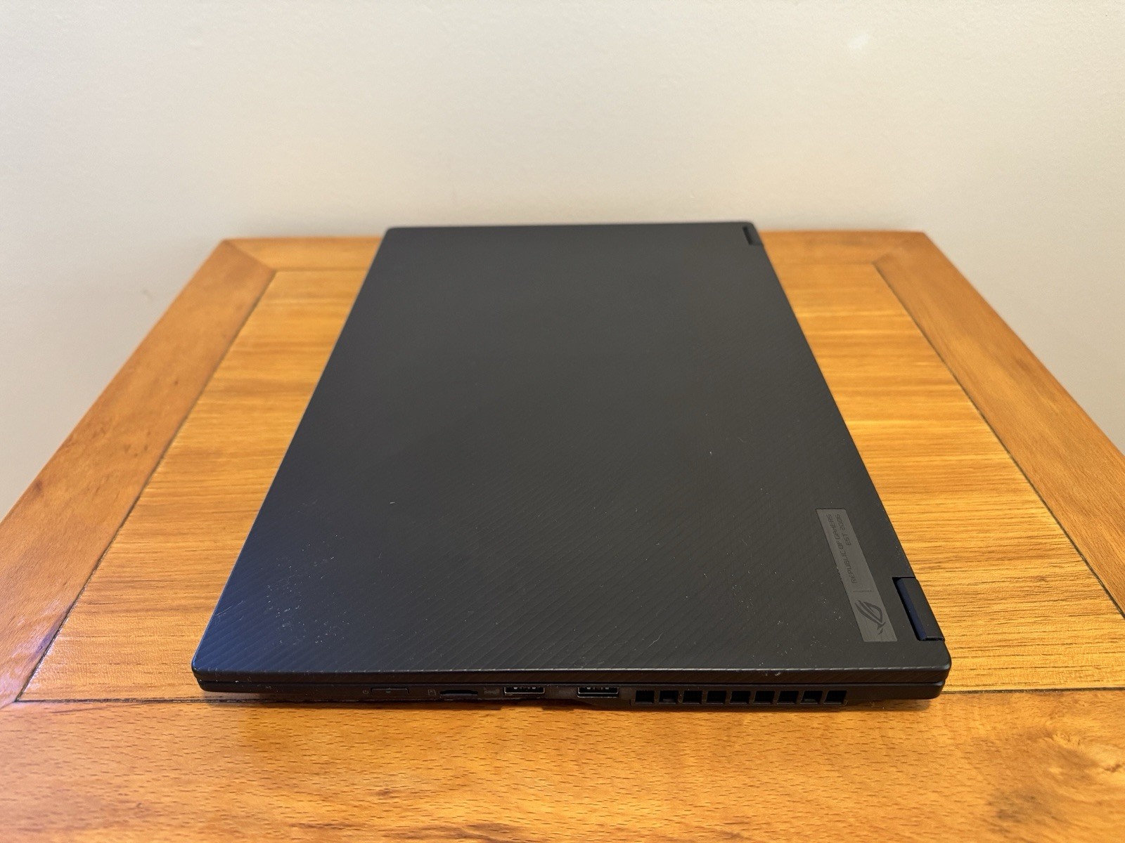 ASUS ROG Flow X16 2 in 1 Gam Laptop RTX 3060 Ryzen 9 6900HS 16GB RAM 1TB SSD PH9