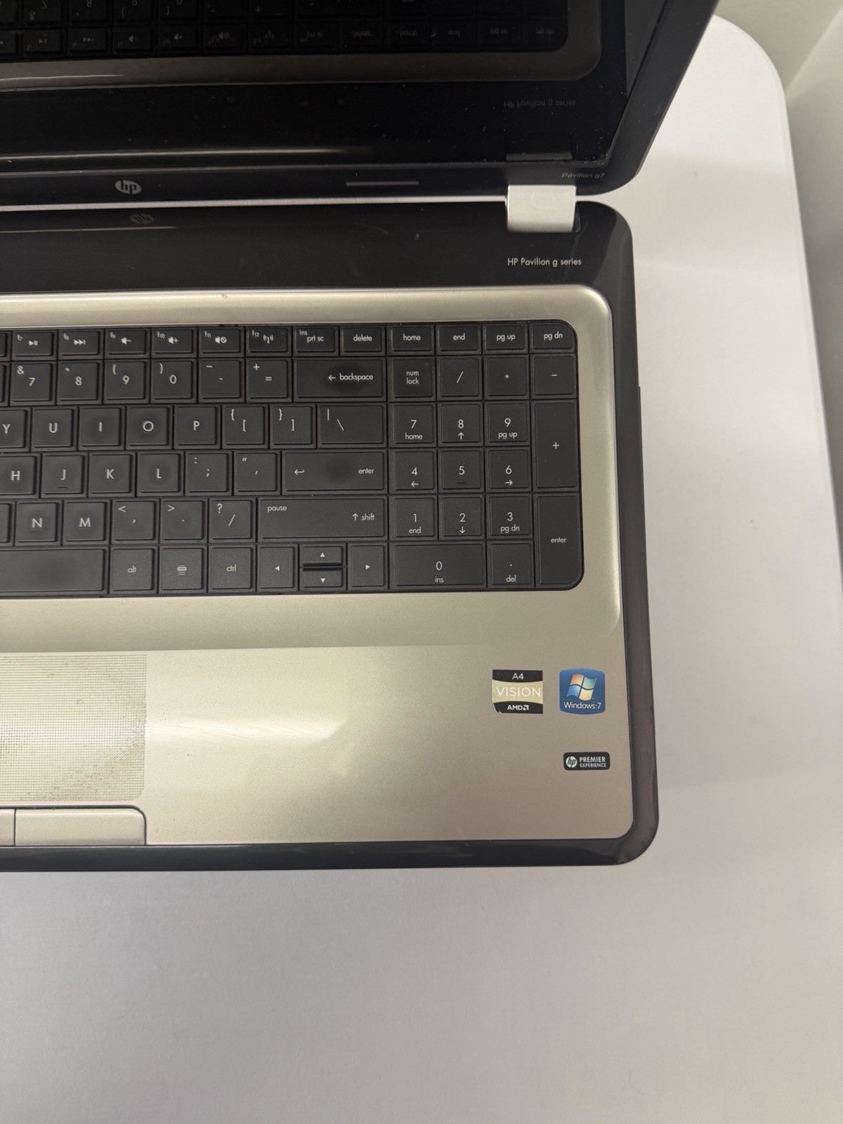 HP Pavilion g7 Laptop – Good Screen – AMD A4-3305m – RAM 4GB – Read Desc