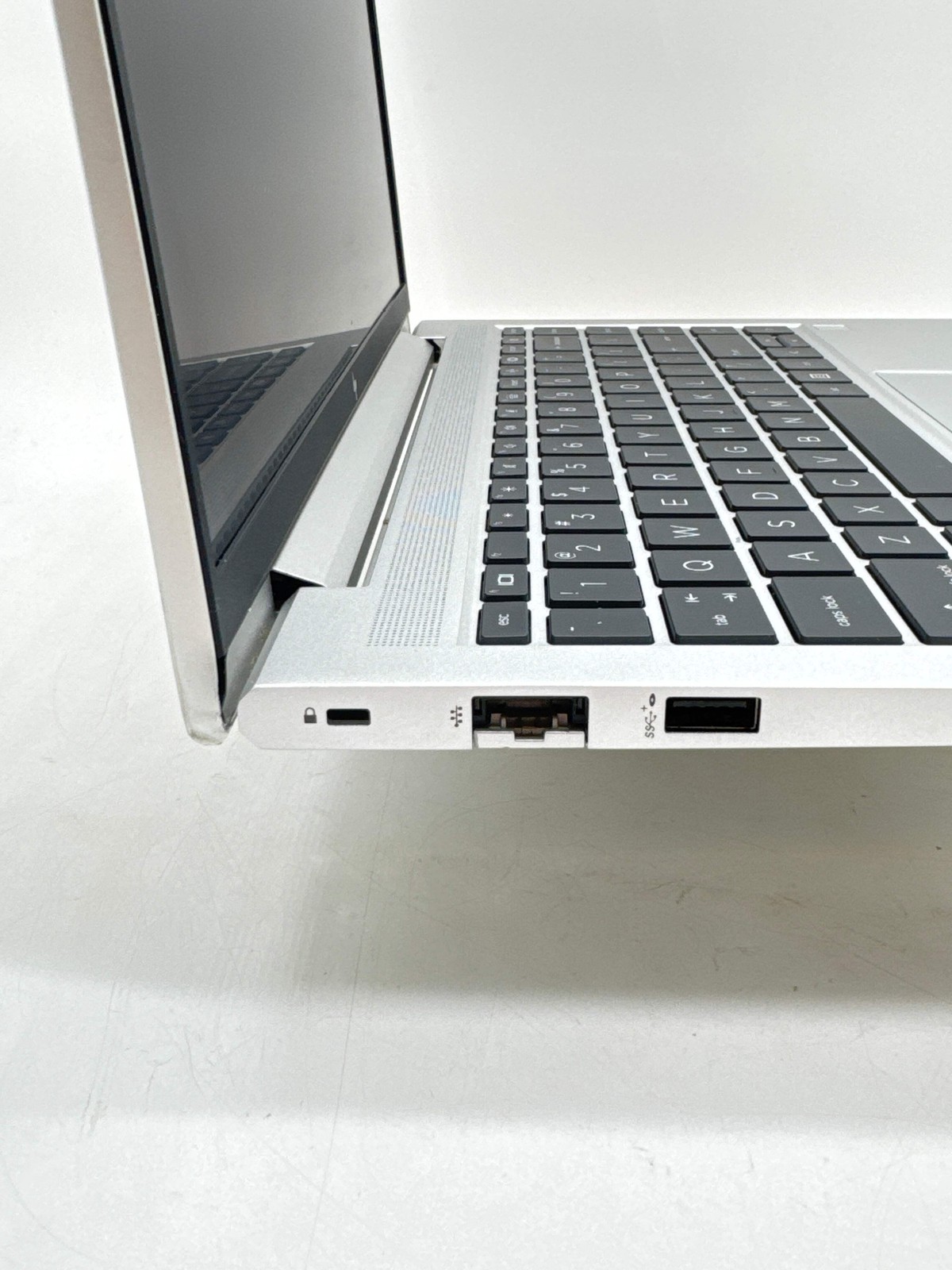 HP EliteBook 640 G10 Silver Core i5-133U Vpro 256 GB SSD 8 GB RAM *FOR PARTS*