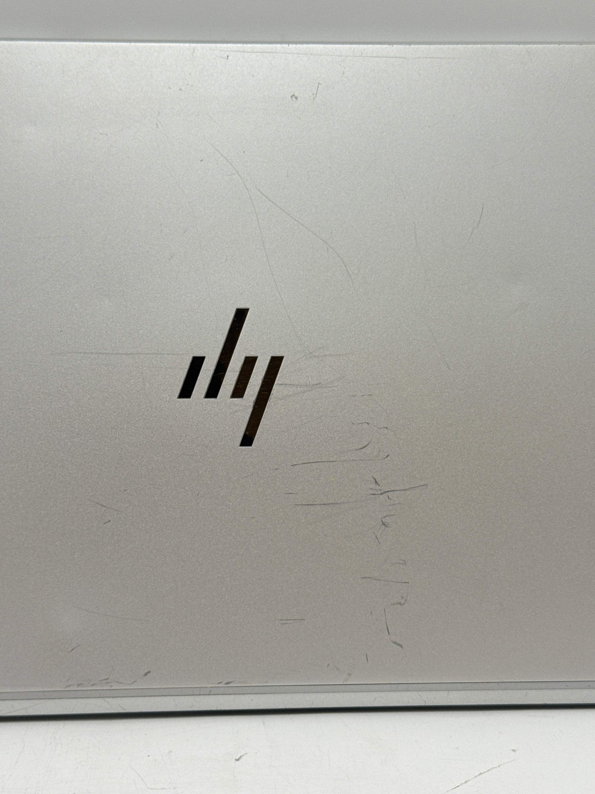 HP EliteBook 640 G10 Silver Core i5-133U Vpro 256 GB SSD 8 GB RAM *FOR PARTS*
