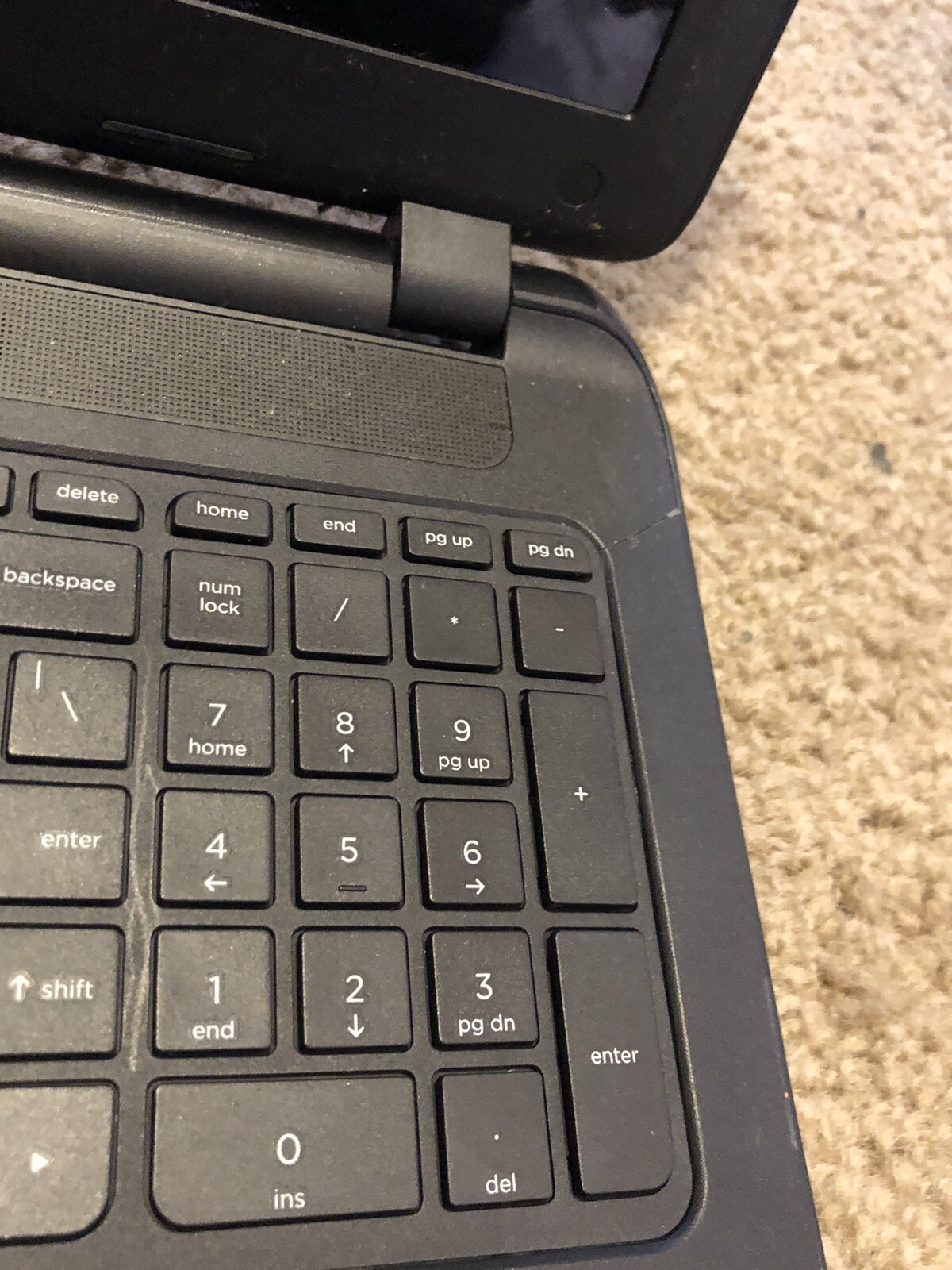 HP 15-f211WM Black laptop PARTS ONLY NO HDD As is