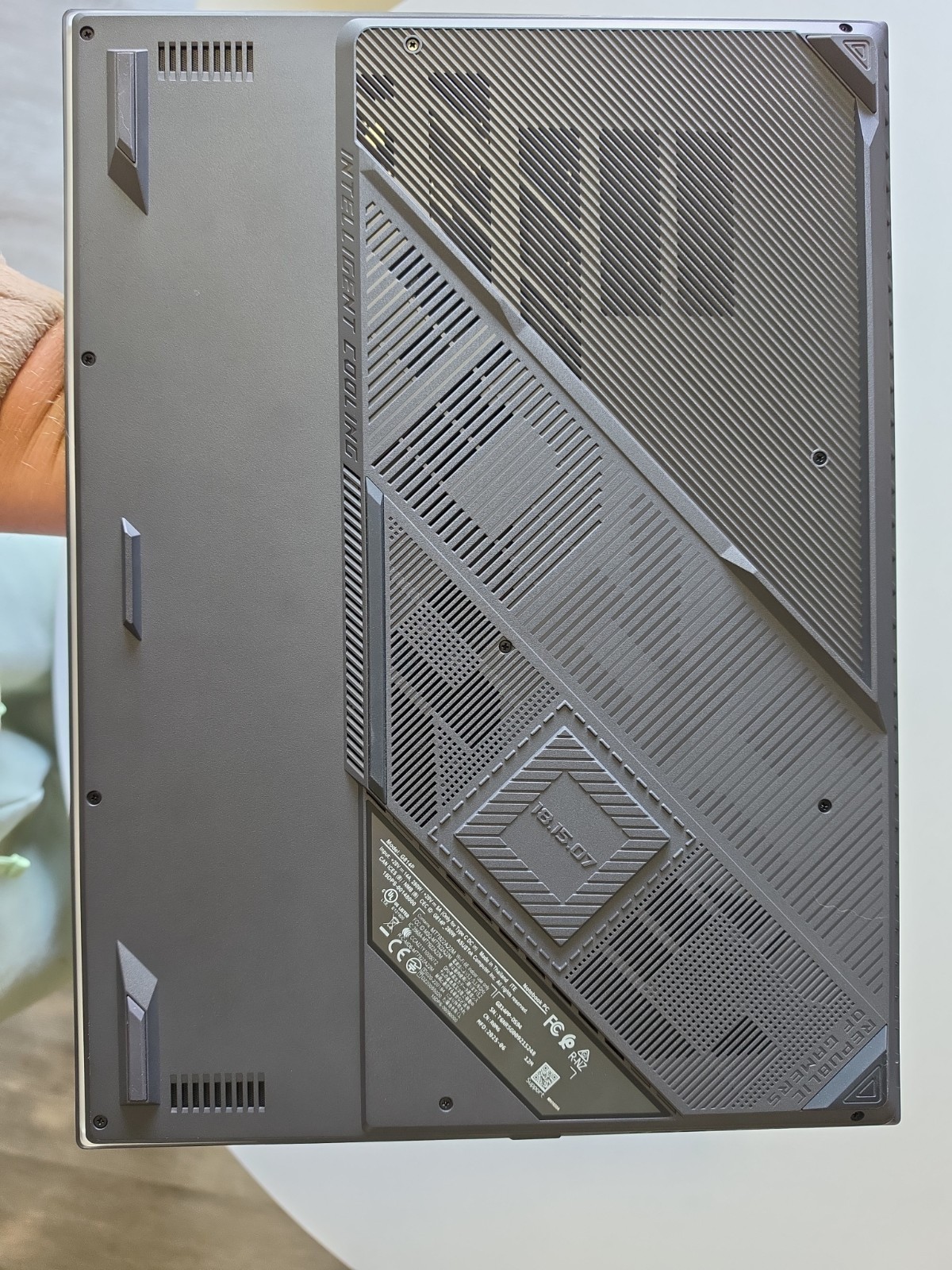 ASUS ROG Strix G18 18″ Ryzen 9 8940HX, GeForce RTX 5070, 16GB, 1TB, Win 11 Pro
