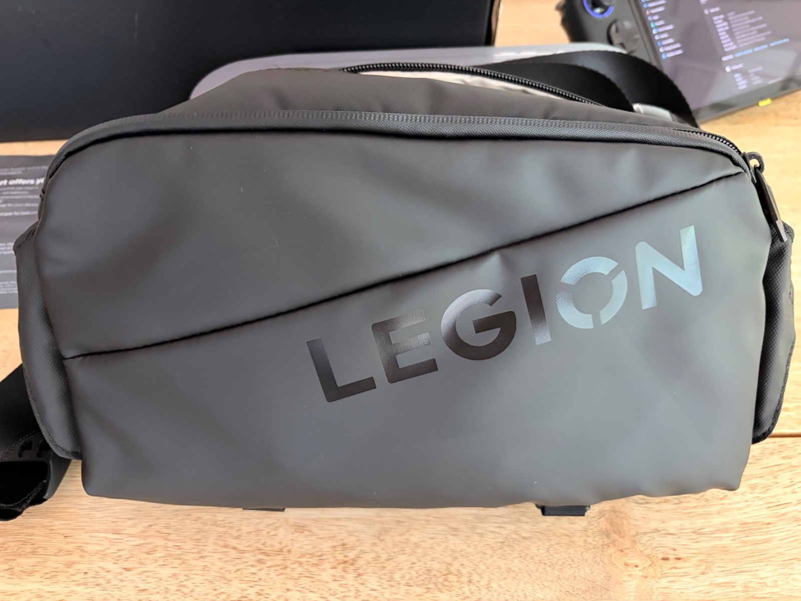 Lenovo Legion Go 2 Ryzen Z2 Extreme 32GB 2TB Upgraded Bag/Case Bundle