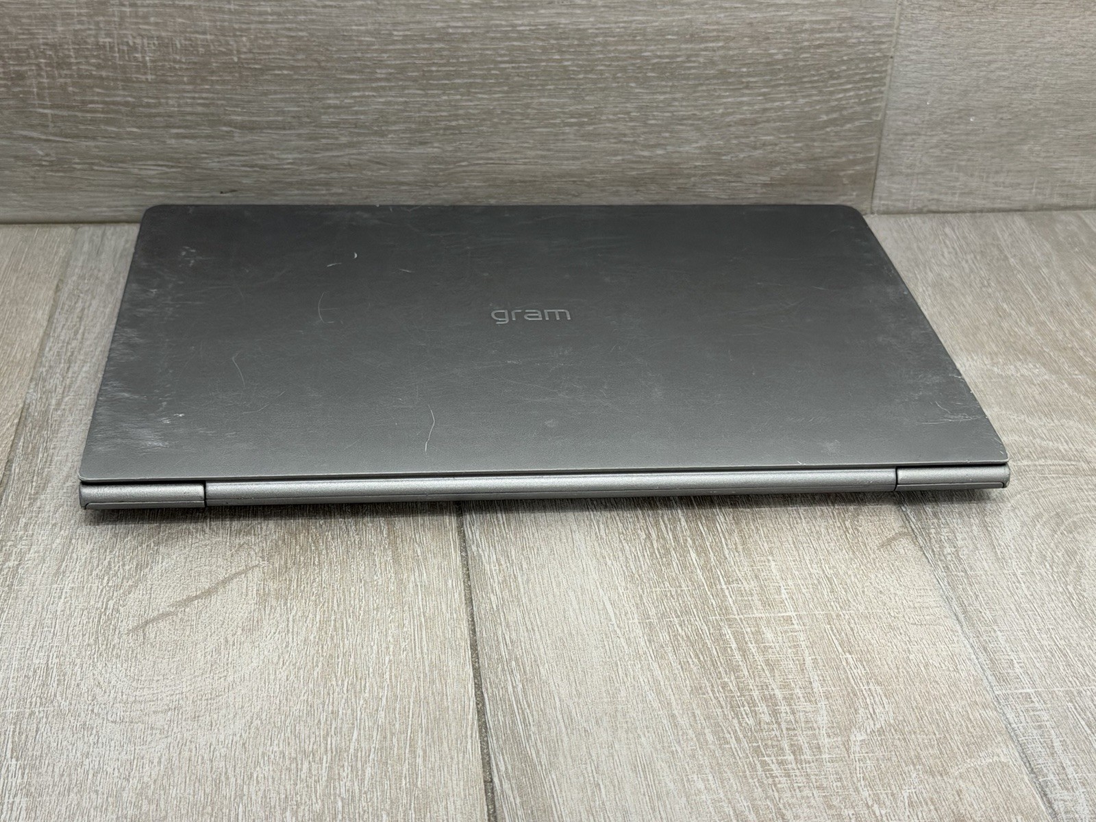 LG 13Z990-A. AAS5U1 13″ Touch Laptop Core i5-8265U 12GB RAM 256GB SSD Win-11