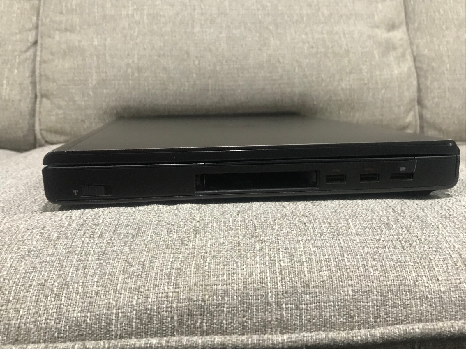 Dell Precision M6600 17″ i7-2720QM CPU @2.2GHz RAM 12GB
