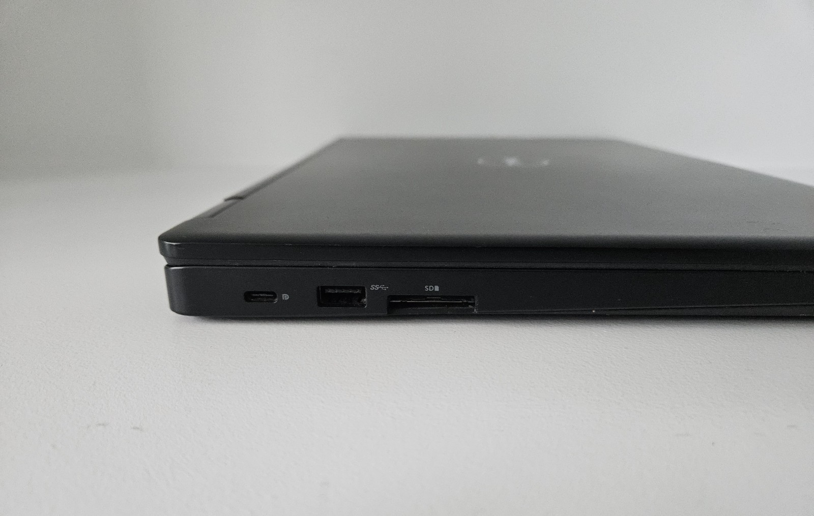 Dell Latitude 5580 15.6″ Intel Core i5-7200U 2.5GHz 8GB RAM 256GB SSD Win 11 Pro