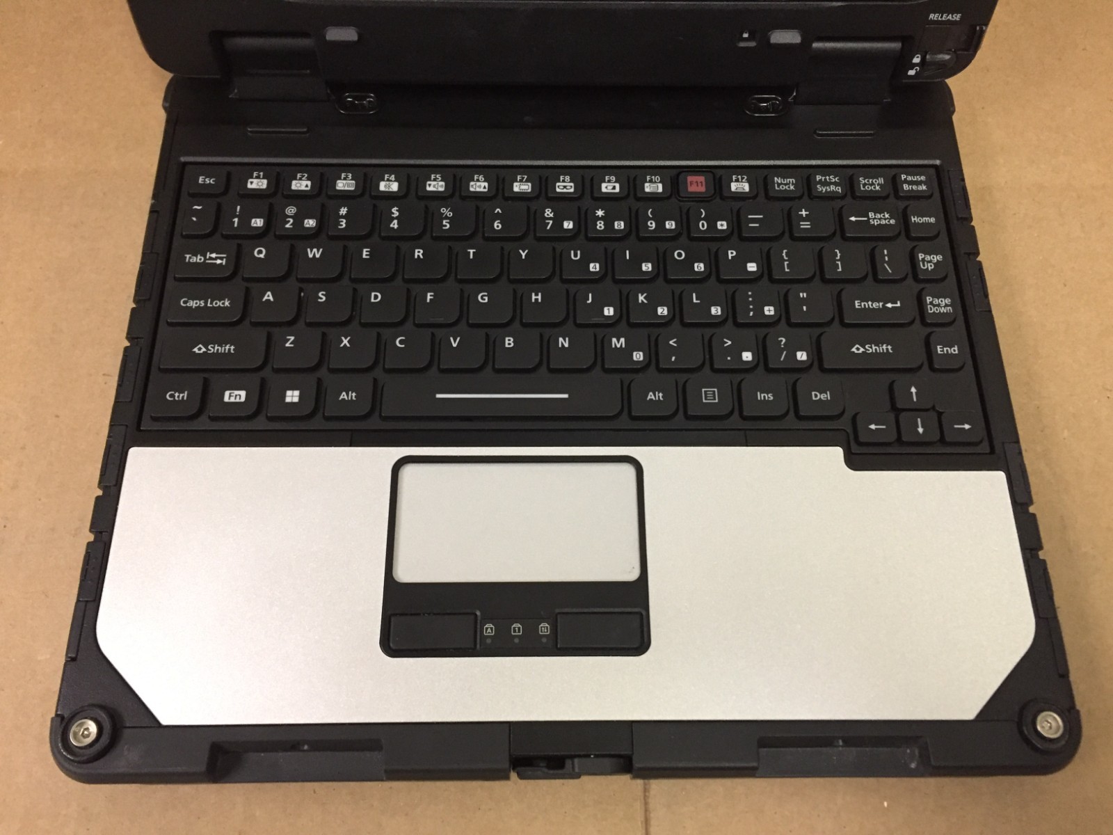 Panasonic Toughbook CF-33 Touch 2.9GHz i7-7600U 16GB 256GB SSD 4G LTE KB. w/AC