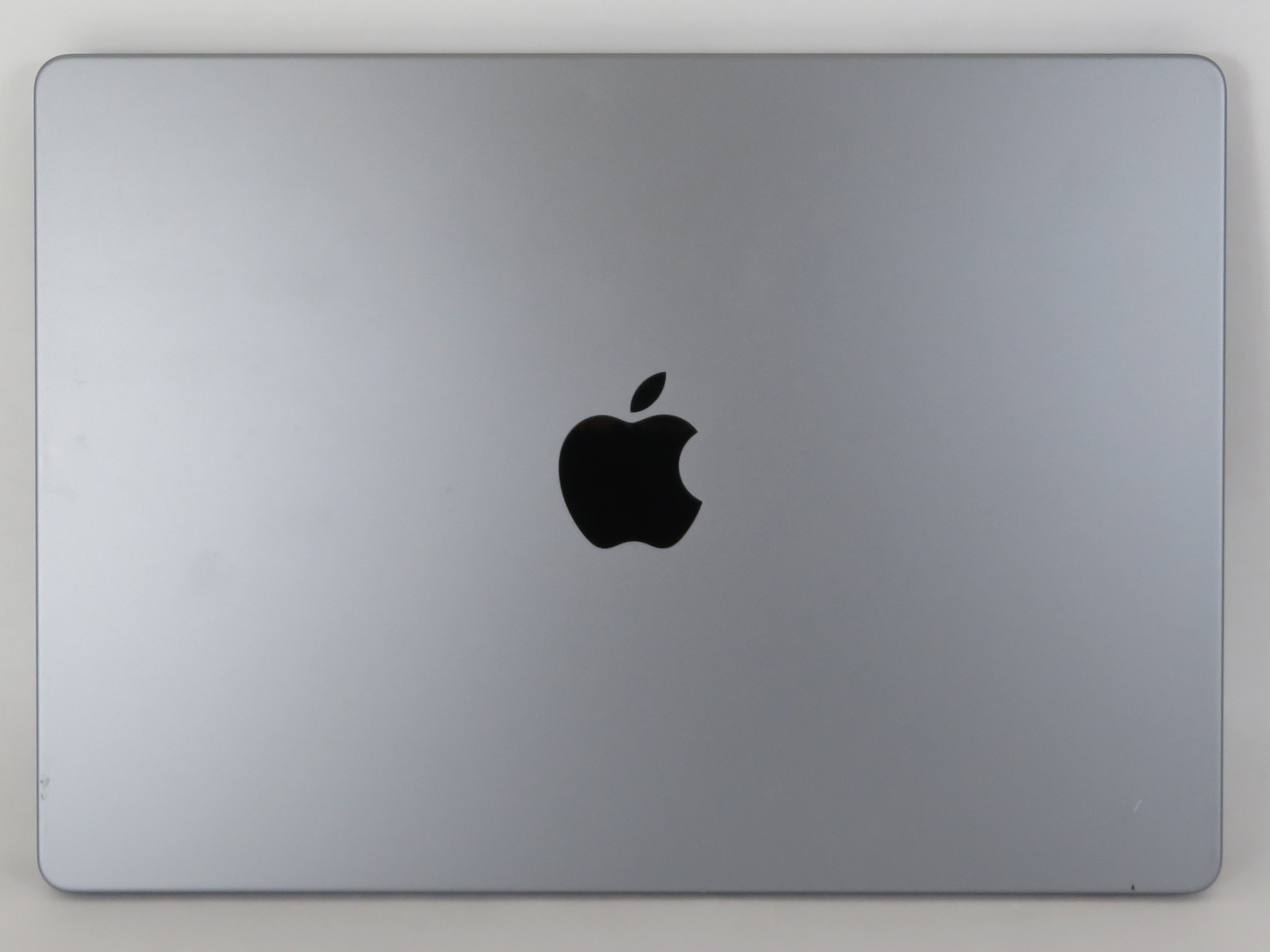 Apple Macbook Pro 2023 14in Retina M2 Pro 16GB RAM 512GB Tahoe A2779