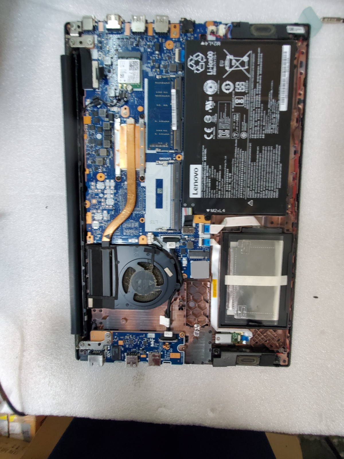 Lenovo ThinkPad E590 Core i5-8265U@1.60GHz, 4GB RAM ,NO SSD/ HD ,FOR PARTS