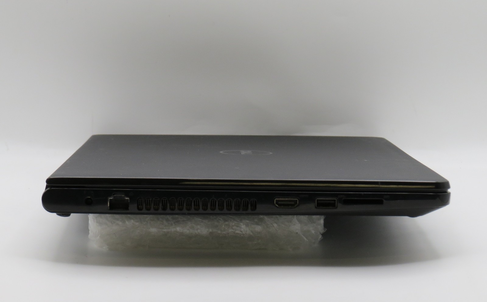 Dell Inspiron 15 i3-5015U @ 2.1GHz 4GB DDR3 128GB SSD 15.6″ No OS *REPAIR*