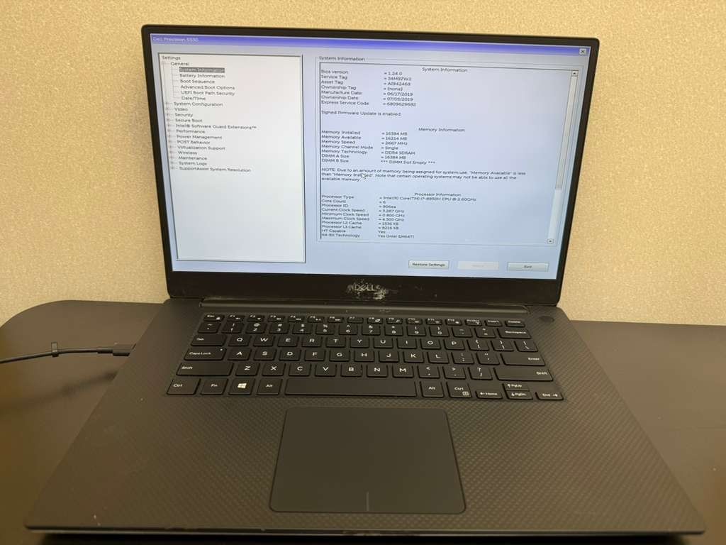 Dell Precision 5530 i7-8850H 2.60GHz | LCD Spot |