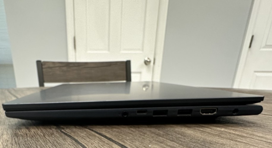 Asus VivoBook F1502ZA i3-1220P 1.50Ghz 12GB RAM 256GB NVMe Laptop Win 11