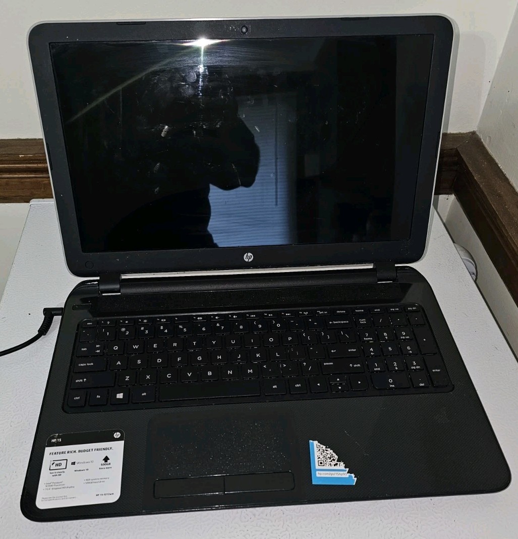 HP Intel Pentium 15-1271WM Laptop 4GB Ram 500GB Hard Drive – FOR PARTS OR REPAIR