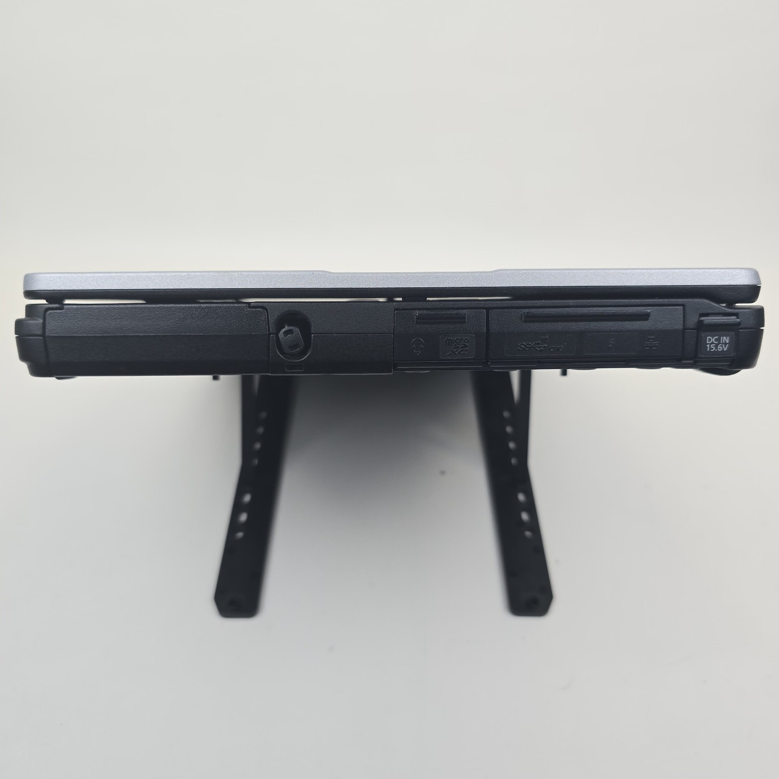 Panasonic FZ55 MK2 FHD Touch I7-1185G7 16GB 512 NO OS/AC