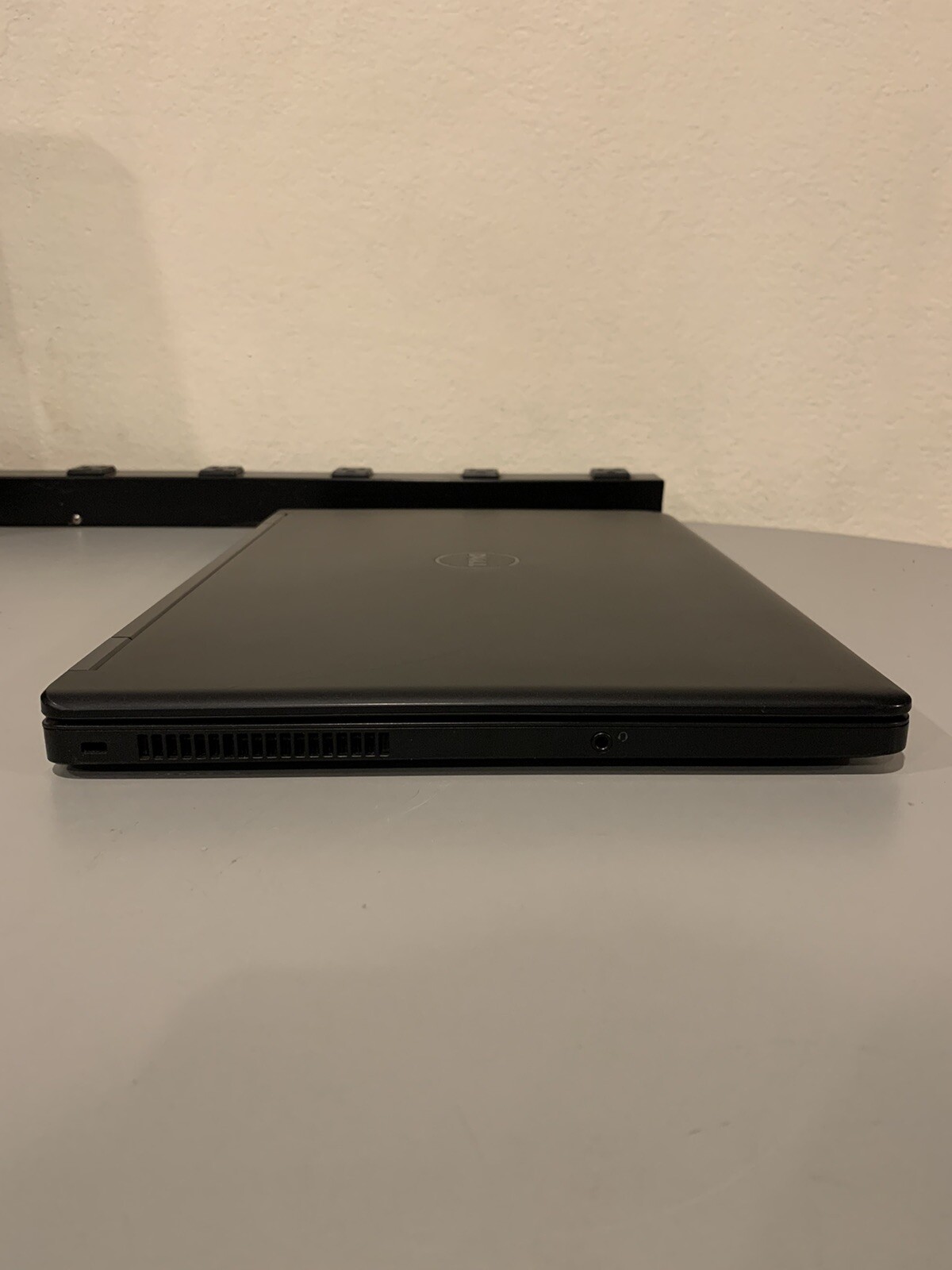 Dell Latitude E5550 15.6″ Intel Core i7 5th Gen. For Parts Not Working ￼