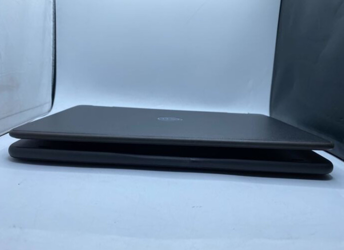 Dell Latitude 3190 2 in 1 11.6″ Intel N5030 @1.10GHz 4GB 128GB SSD