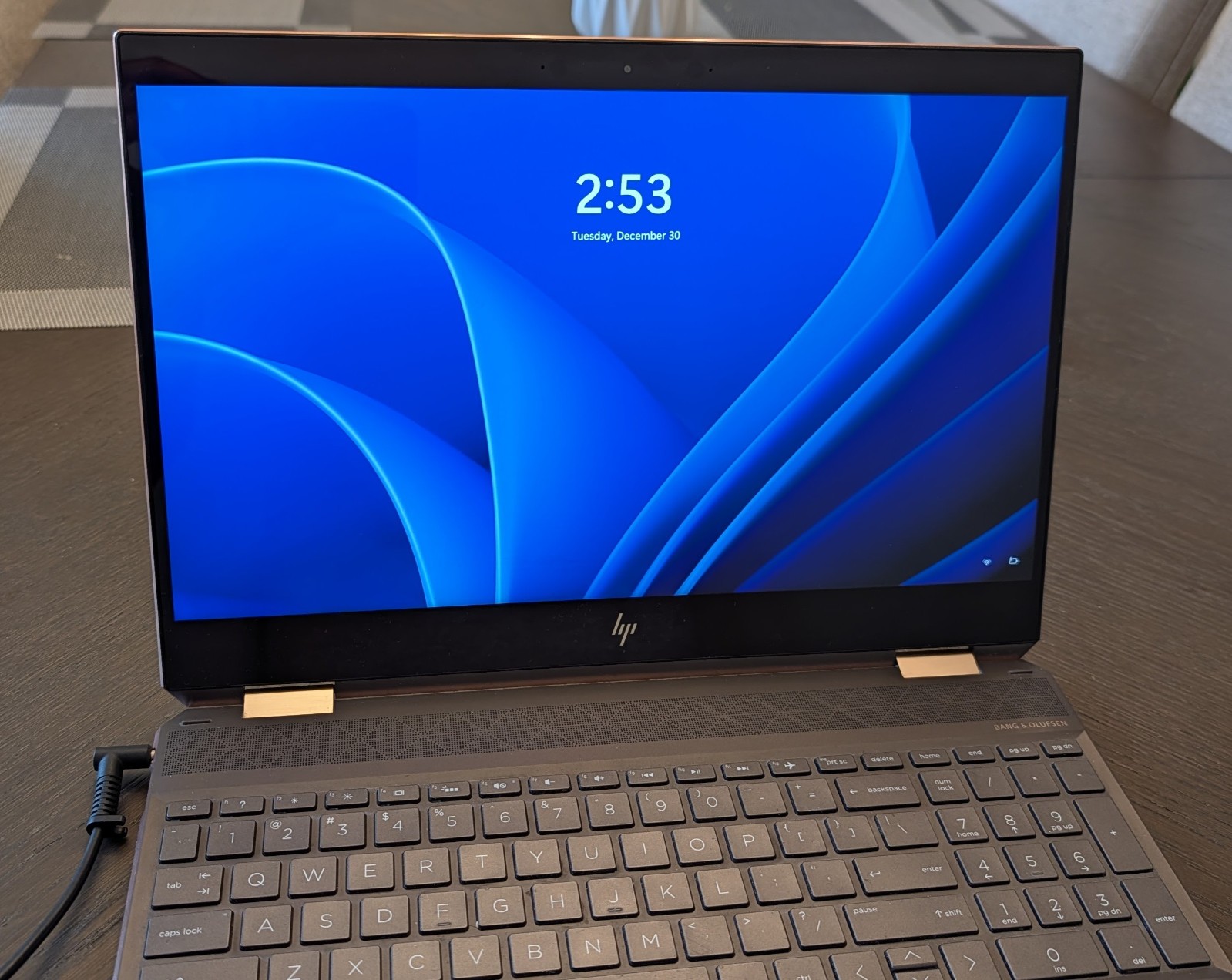 HP Spectre X360 2-in-1 15.6″ (512GB SSD, Intel Core i7 10th Gen., 1.8 GHz, 16GB)