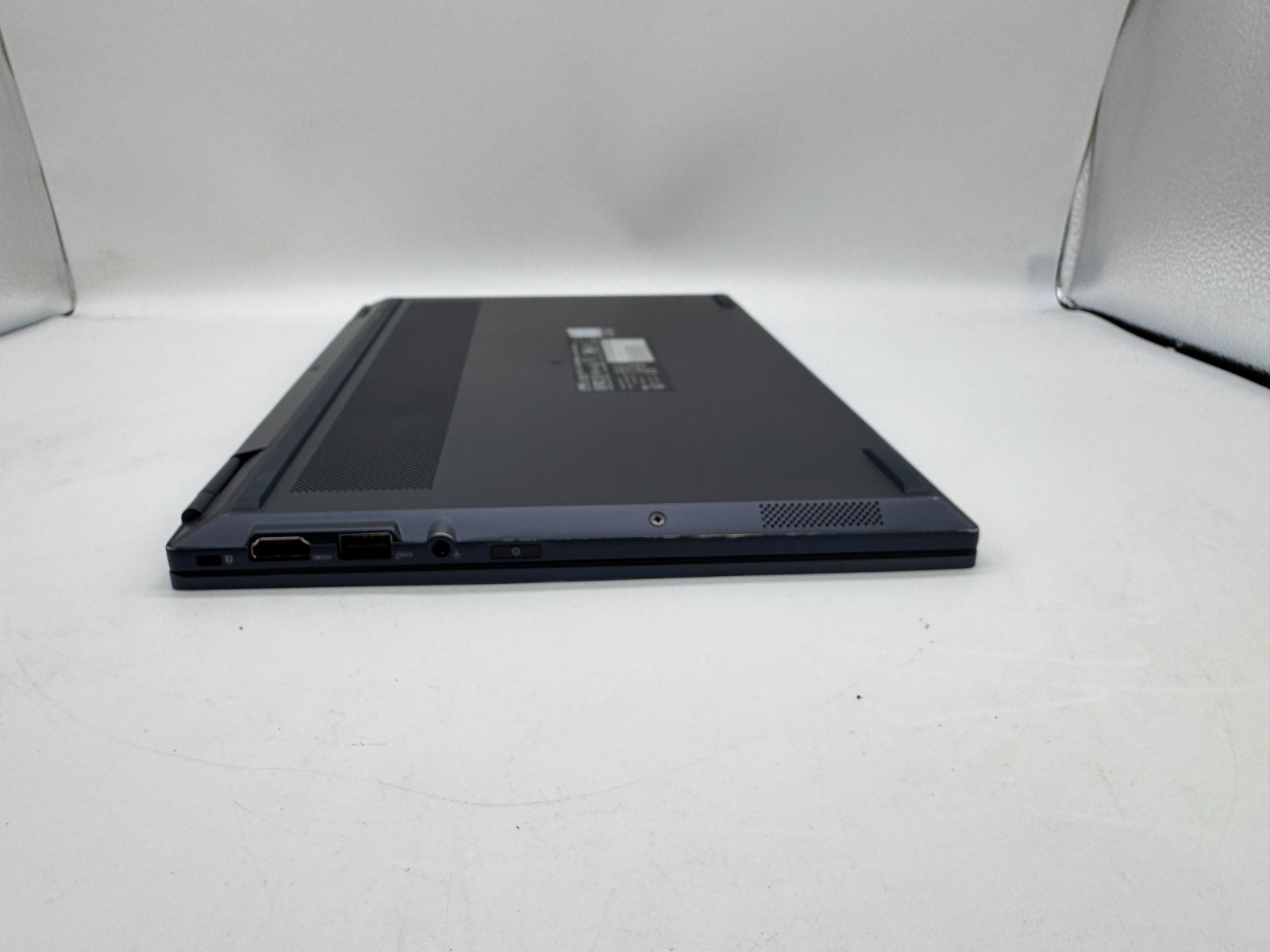 ASUS ExpertBook B5302CE 13.3″ FHD Laptop intel i5-1135G7 16GB 512GB SSD Win11Pro