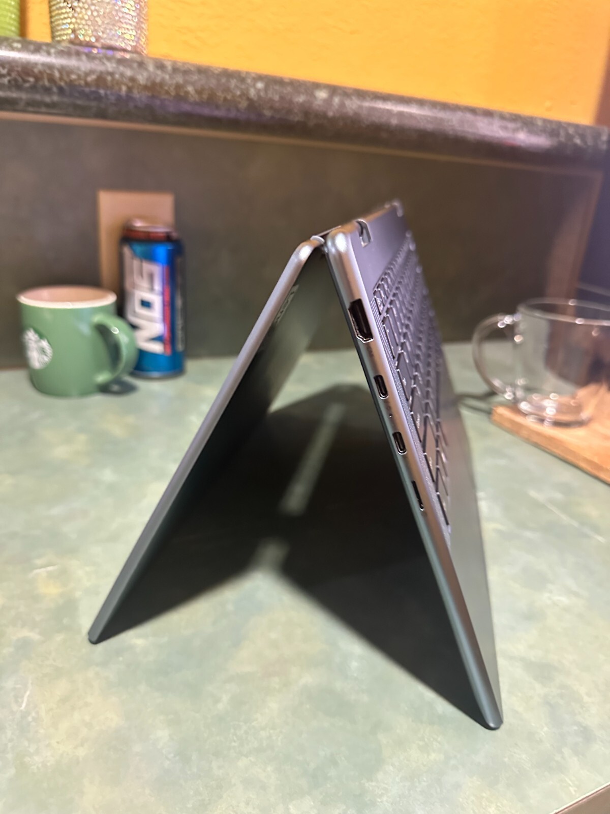 Lenovo – Yoga 7i 14″ 2.2K Touch 2-in-1 Laptop – Intel Evo Platform – Core i7