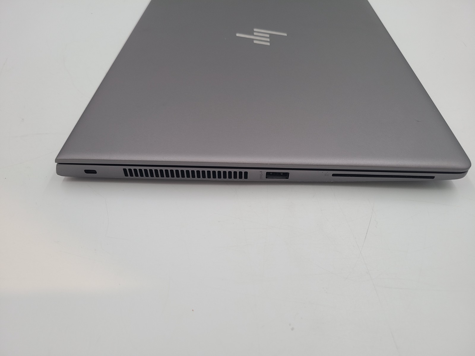 HP zBook 14U G5 i5-7200U 2.50GHz 16GB Ram 1TB Win 11 Pro Radeon Pro