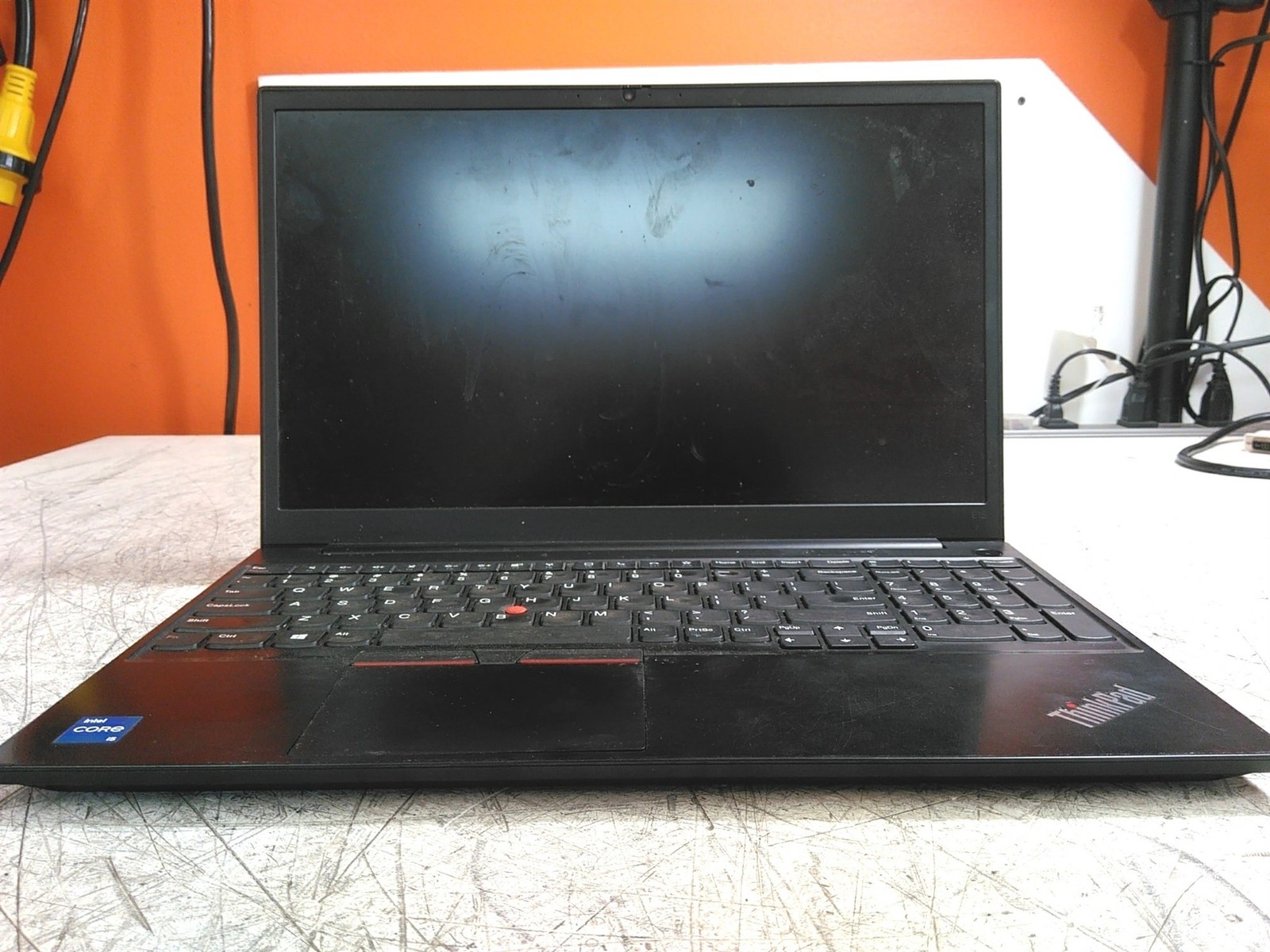 Scratched Screen Lenovo ThinkPad E15 Gen 2 Intel i5-1135G7 2.4GHz 8GB 256GB SSD
